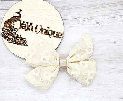daisy embroidered tulle bow