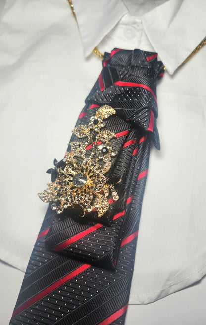 Tie Neclace